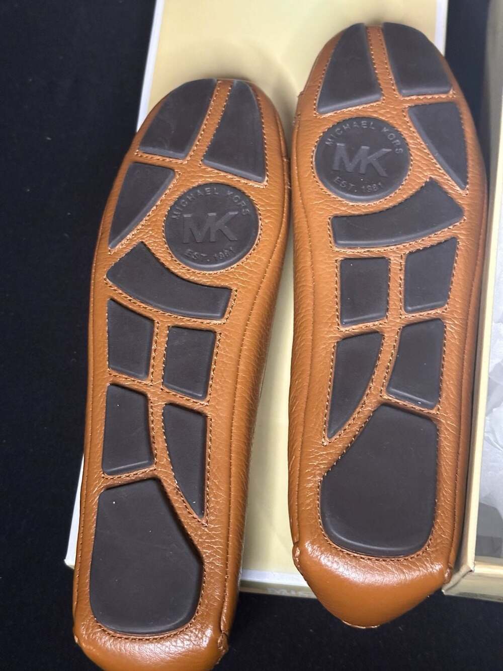 Michael Kors Fulton Moc Luggage Tumbled Leather Flats Size 8M - Picture 6 of 6